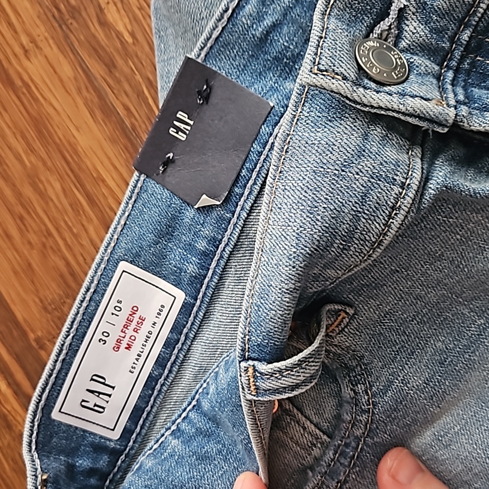 Gap Denim Jeans, 30/10S Girlfriend Mid Rise - Picture 4 of 5
